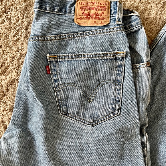 Levi’s Relaxed 550 Jeans - Picture 2 of 6